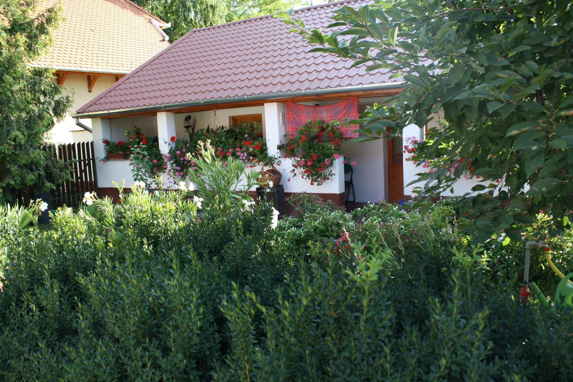 Adam Tanya Fogado Hotel Balázspuszta Екстериор снимка