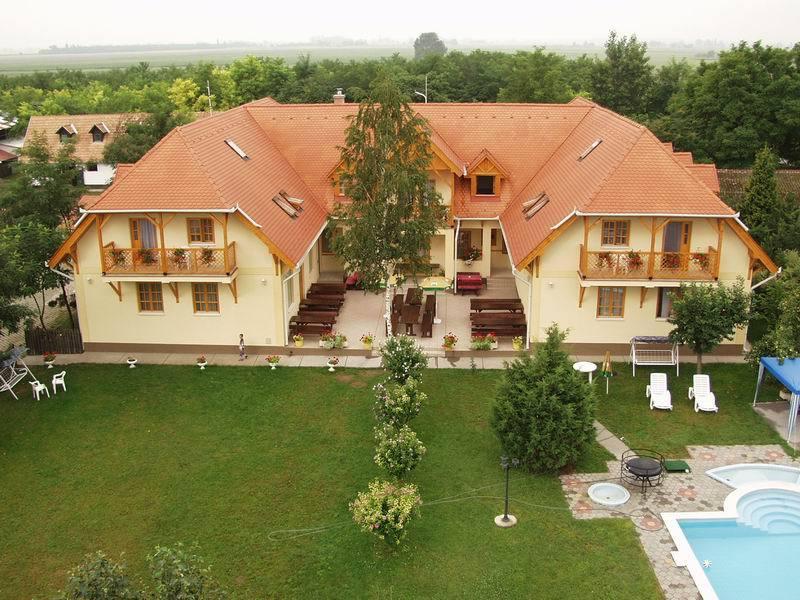 Adam Tanya Fogado Hotel Balázspuszta Екстериор снимка